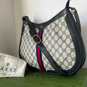 Authentic Gucci Sherry Line GG Canvas navy/red Shoulder Bag.